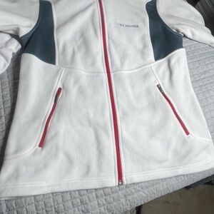 Columbia Cream Fleece Jacket